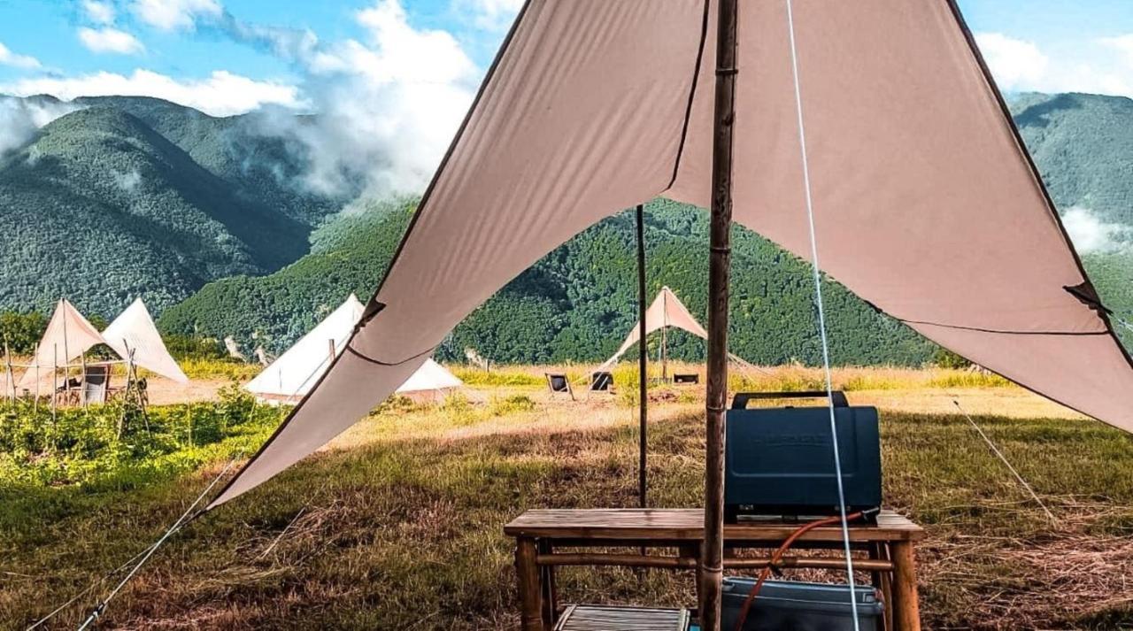 Lodg'Ing Secret Camp Ariege Hotel Lordat ภายนอก รูปภาพ